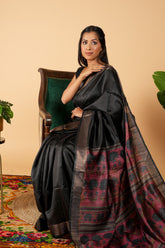Pushpak Saree