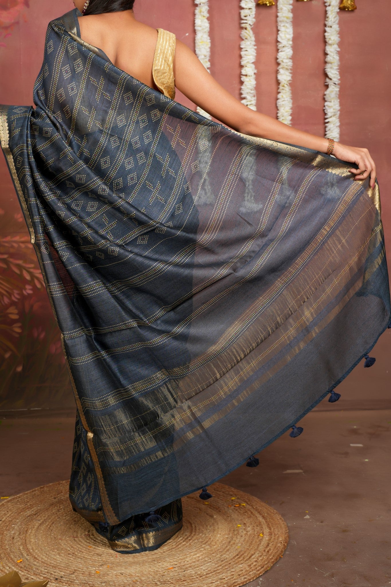 Eshani Saree