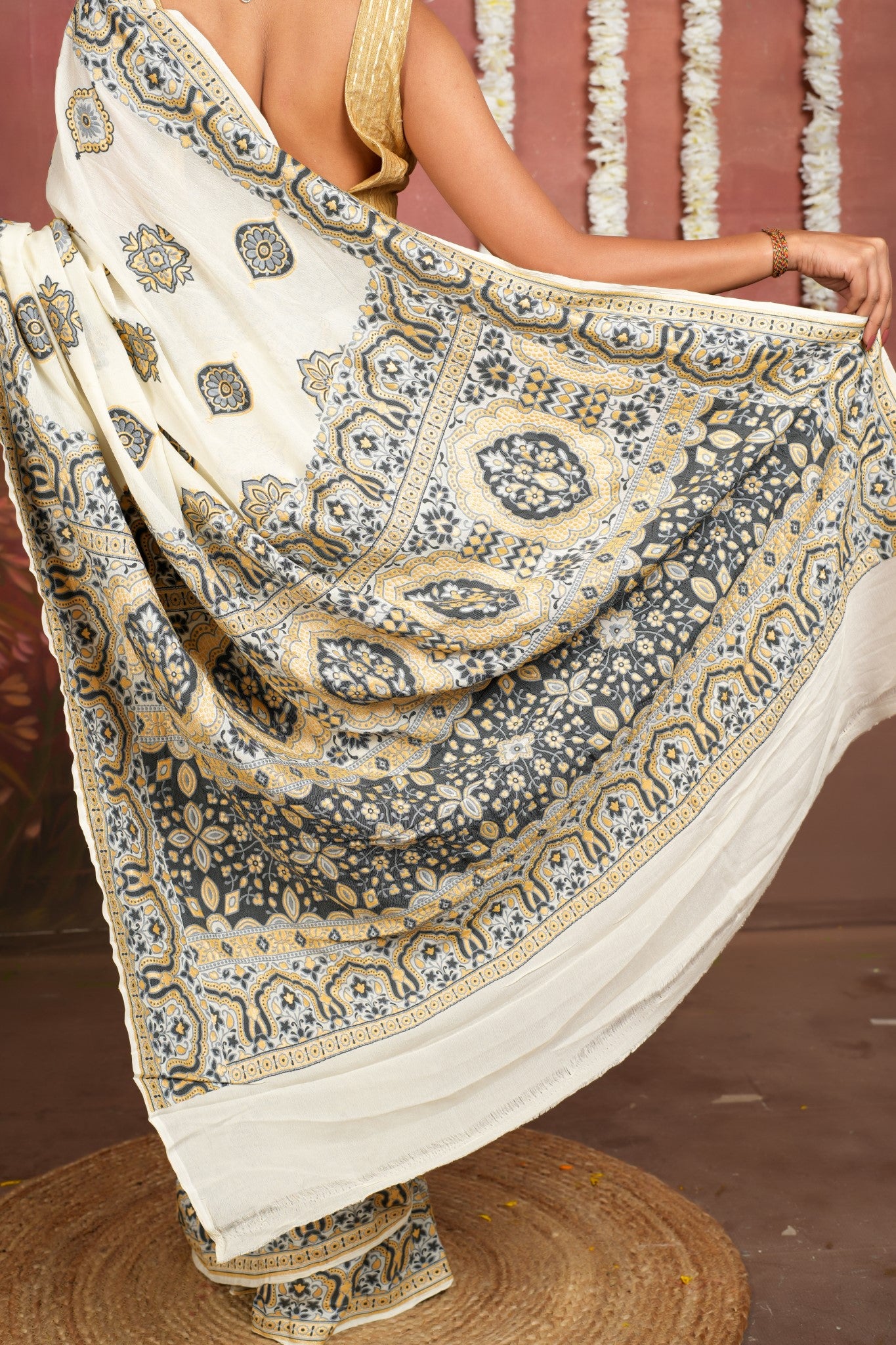 Nagma Saree