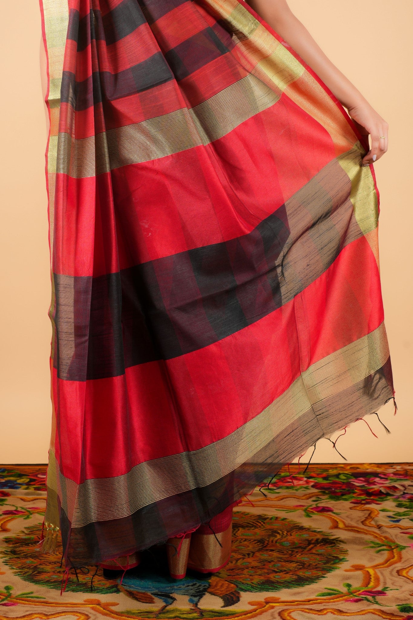 Avni Saree