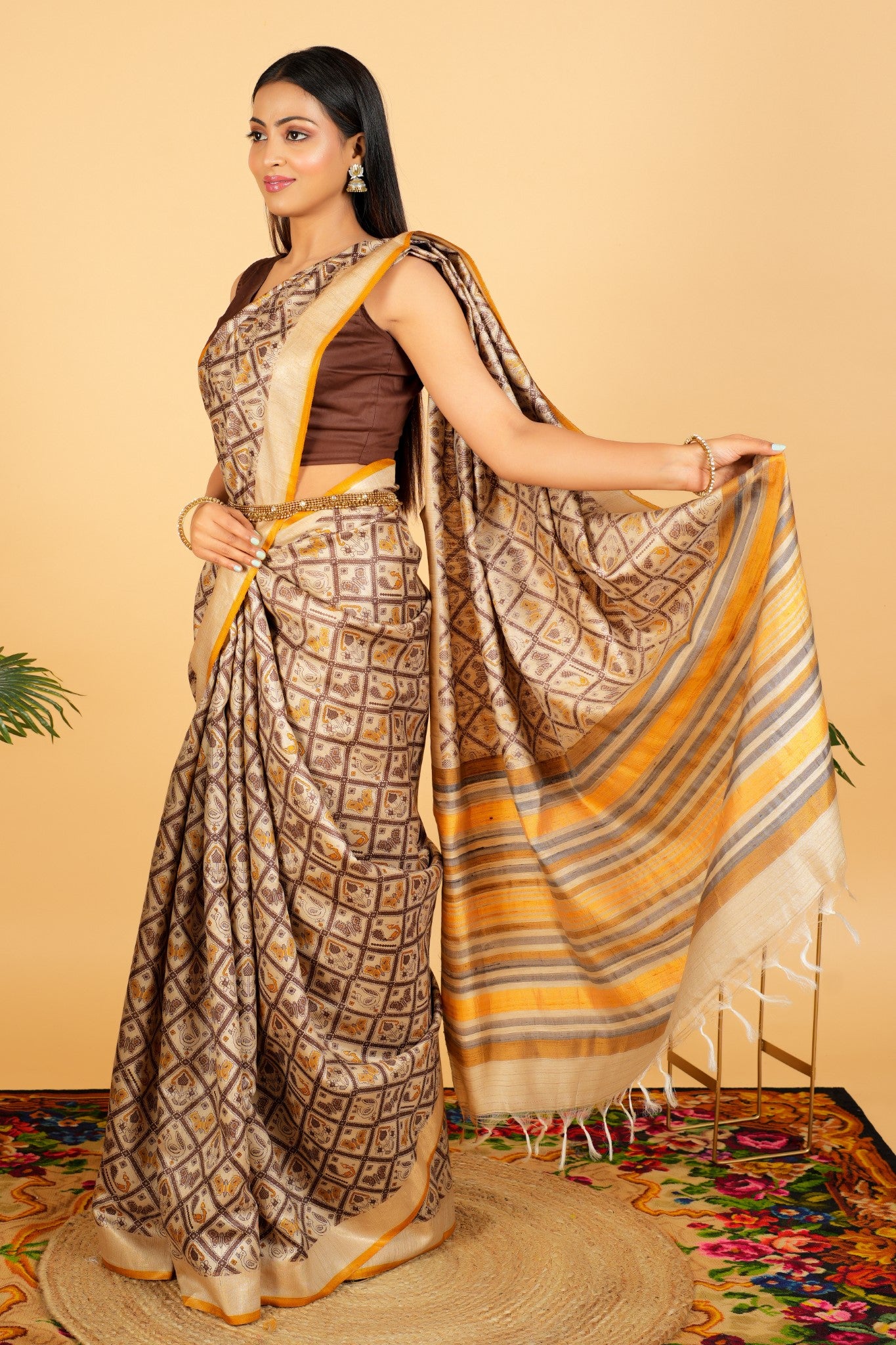 Chandramukhi Saree