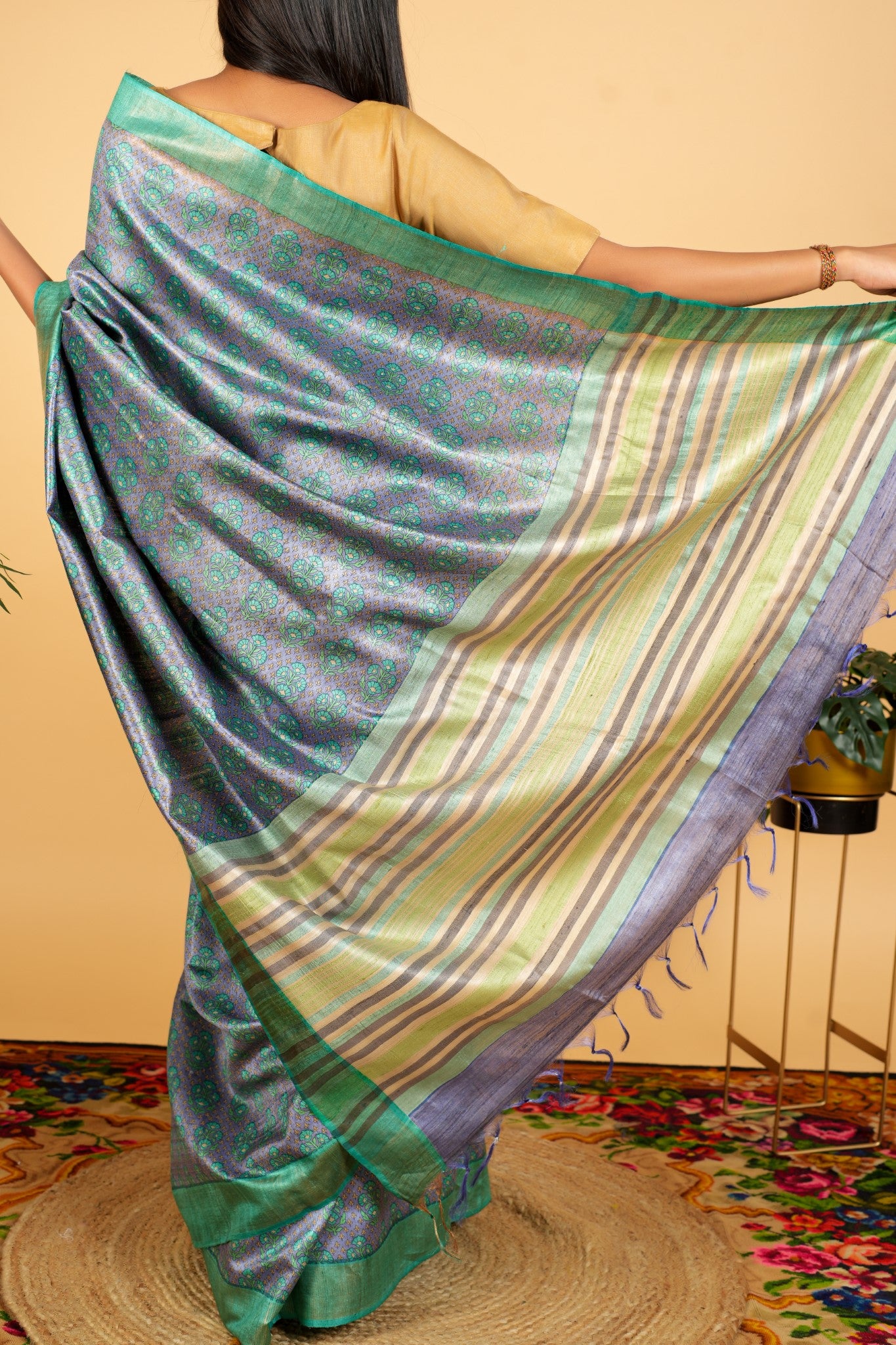 Sakhi Saree