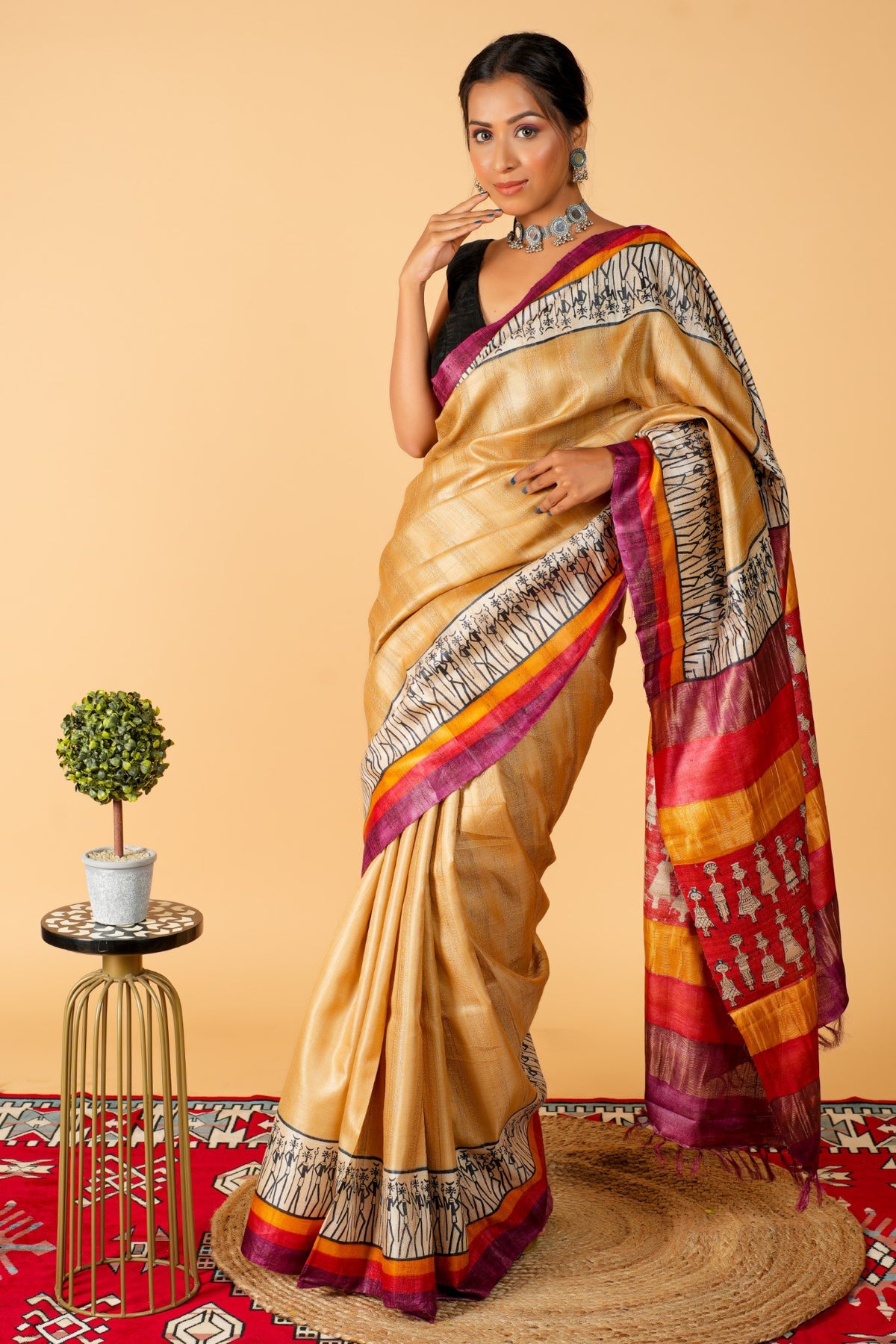 Aadvik Saree